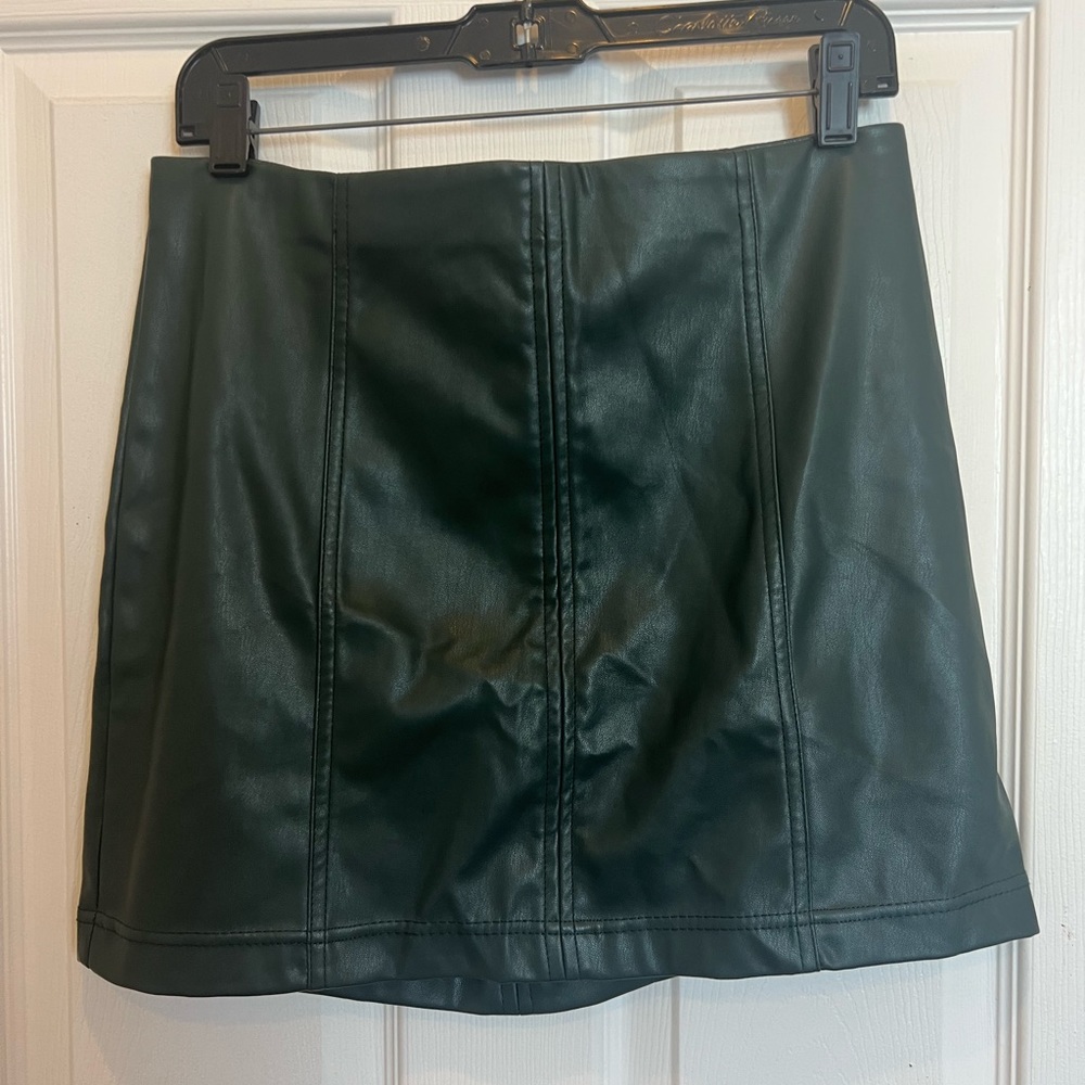 NWOT Tinseltown Faux Leather Mini Skirt